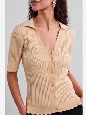 YAS Knit Ribbed Scallop-Edge Button Front Top in Beige